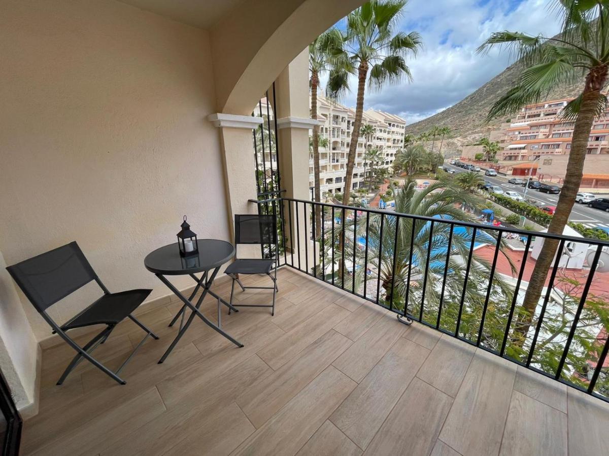 Castle Harbour Los Cristianos Beautiful Studio With Pool View Los Cristianos (Tenerife) Exterior foto